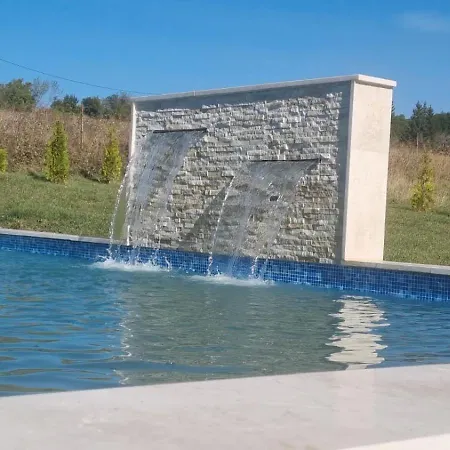 Nyaraló Vikendica Ivana *