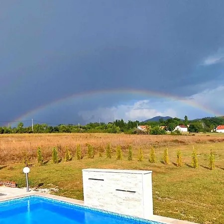 Vikendica Ivana * Livno